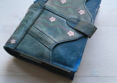 Memorybook recycled leather
